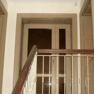 Стени в коридор на къща Яблански с маилка Стуко Венециано