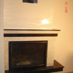 камина с естествен камък