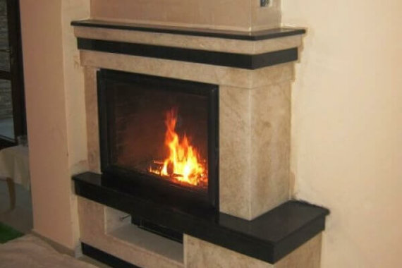 Камина с венецианска мазилка и черен гранит, ММ-93