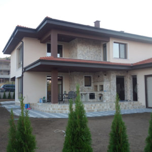 Къща с фасада от естествен камък, ММ-93