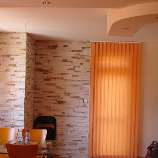 Декорация с Изкуствени гръцки камъни в кухня