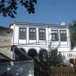 Балабан кафе с реставрация на фасада от ММ-93