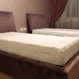 Декоративна мазилка на стени в спалня - Оточенто