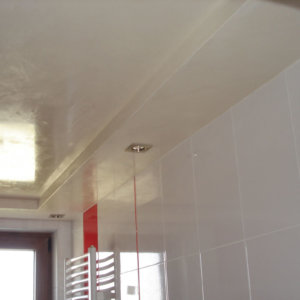 Огледална мазилка на таван с led и лунички