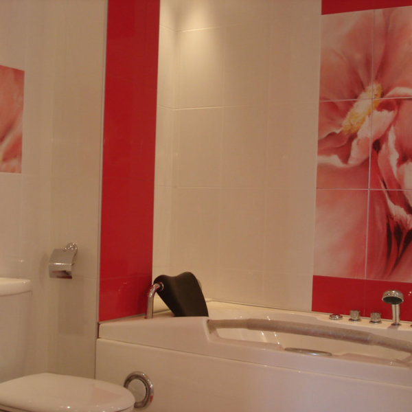 Баня с хидромасажна вана в частен имот