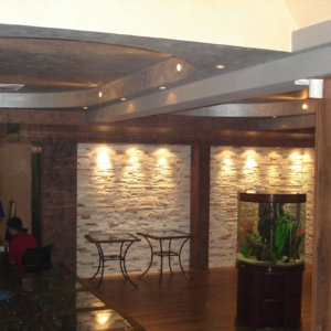 Облицовка с камък на стени