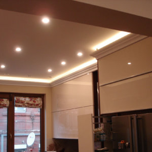 Осветление и окачен таван