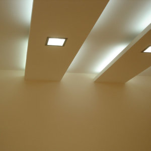 Разчупени детайли от гипсокартон