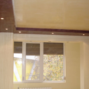 Стени с огледална мазилка на фирма Oikos